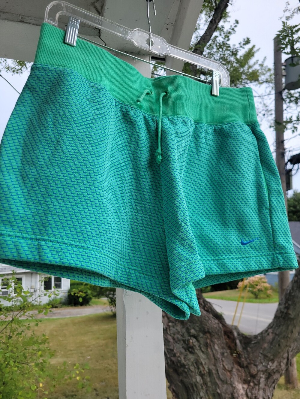 NIKE Womens Shorts, Size-Large, Color- Blue/green, Never Worn